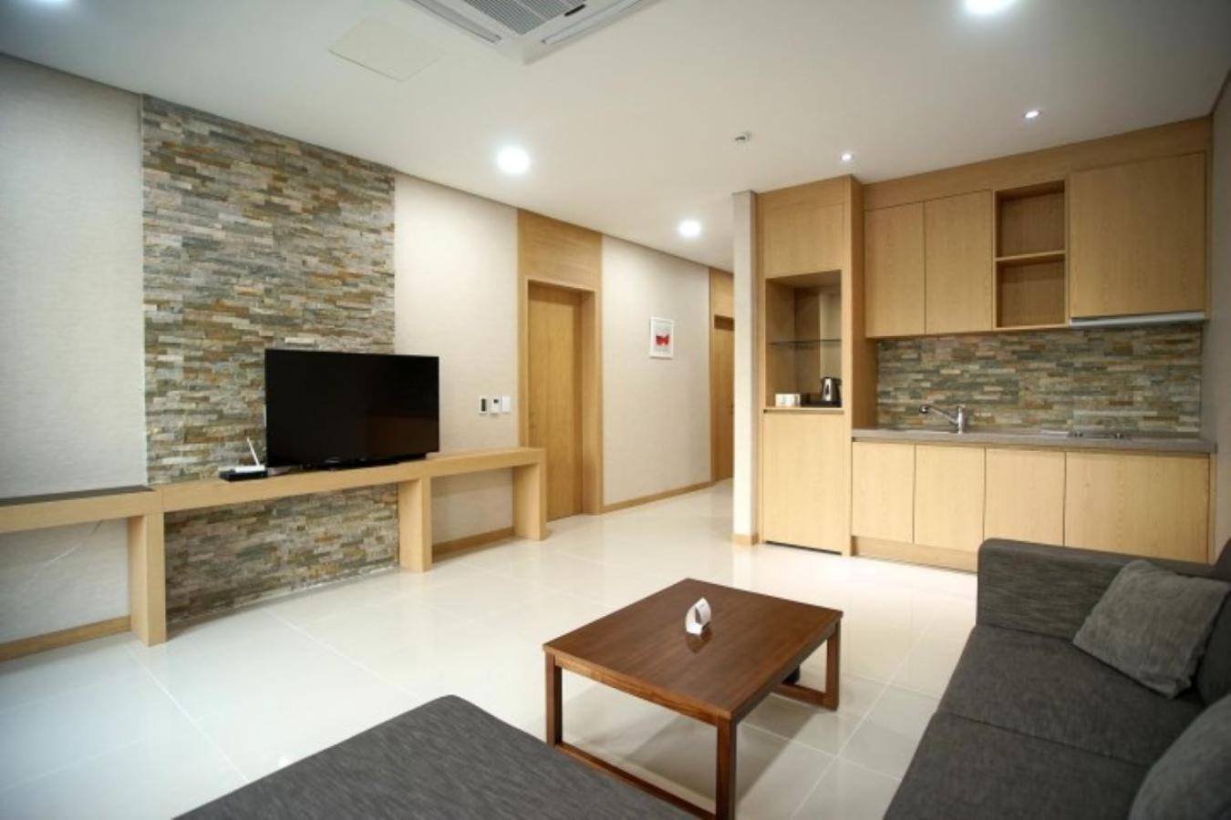 Hotel Thesoom Forest ยงอิน ภายนอก รูปภาพ