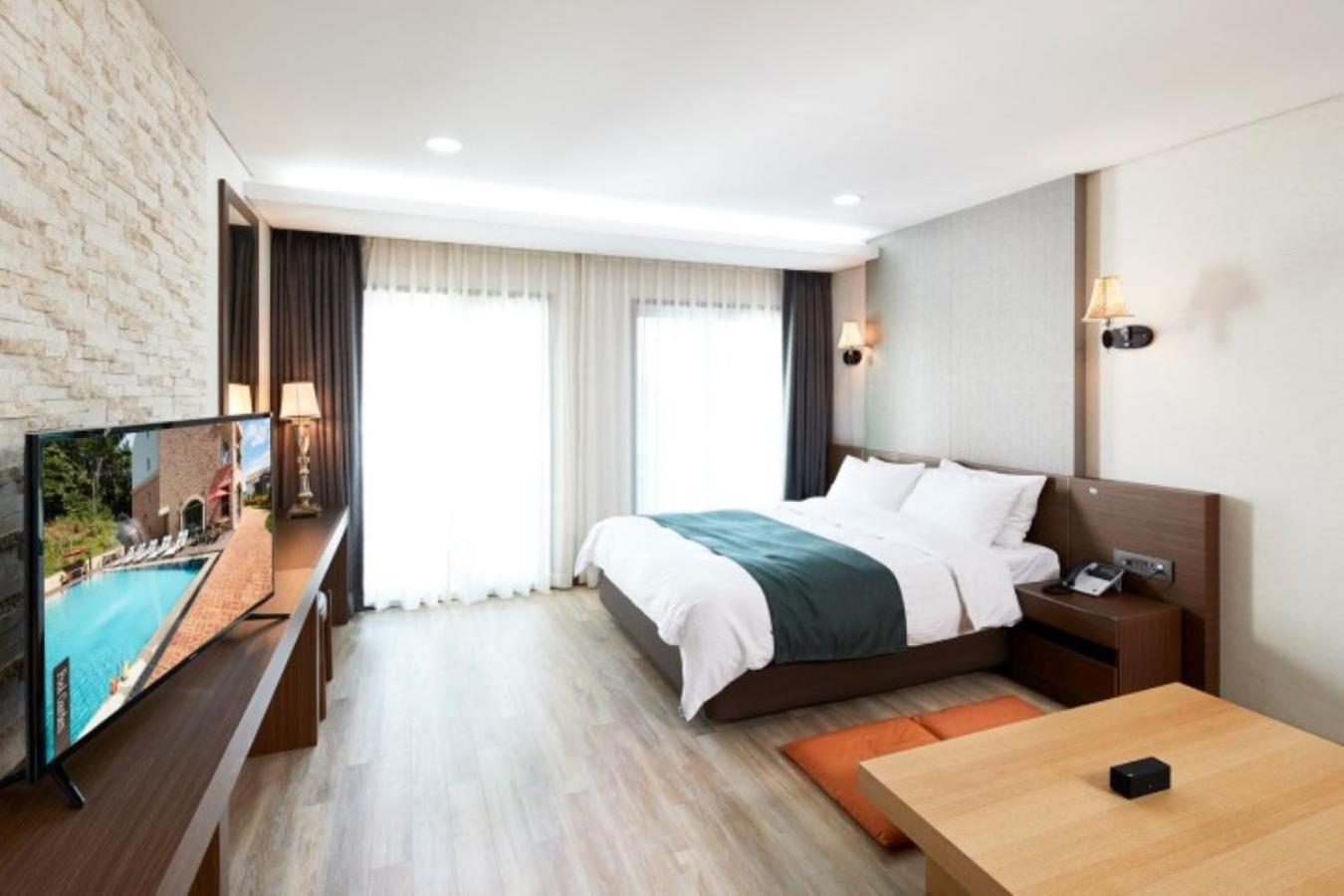 Hotel Thesoom Forest ยงอิน ภายนอก รูปภาพ